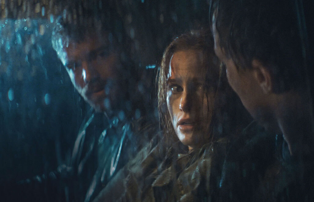 Gabriel Basso, Madelaine Petsch and Milo Callaghan in The Strangers: Chapter 2